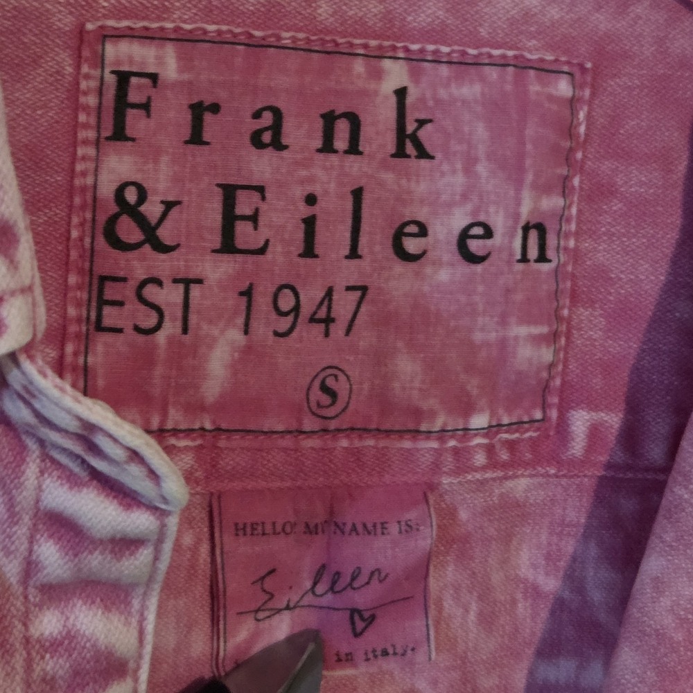 Frank & Eileen Pink Denim Shirt Size S Distressed Hem - Picture 2 of 10